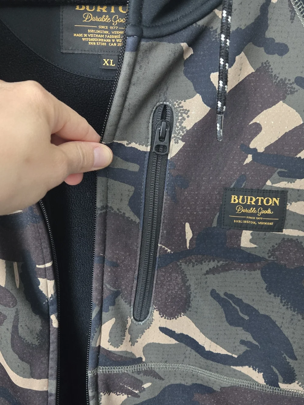 Like New! Mens XL Burton Camo Zip Hoodie - Black & Olive